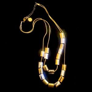 Costume Jewelry-Gold tone Liz Claiborne necklace